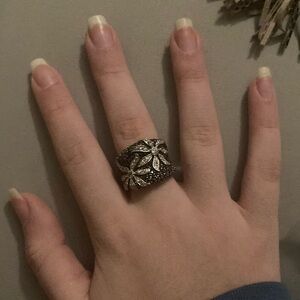 women’s flower fashion statement ring